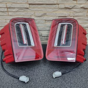 rolls-royce-cullinan-rear-tail-lights-set-usa-7447046-7447043