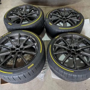 ferrari-812-competizione-a-set-of-carbon-wheels-with-tire-oem